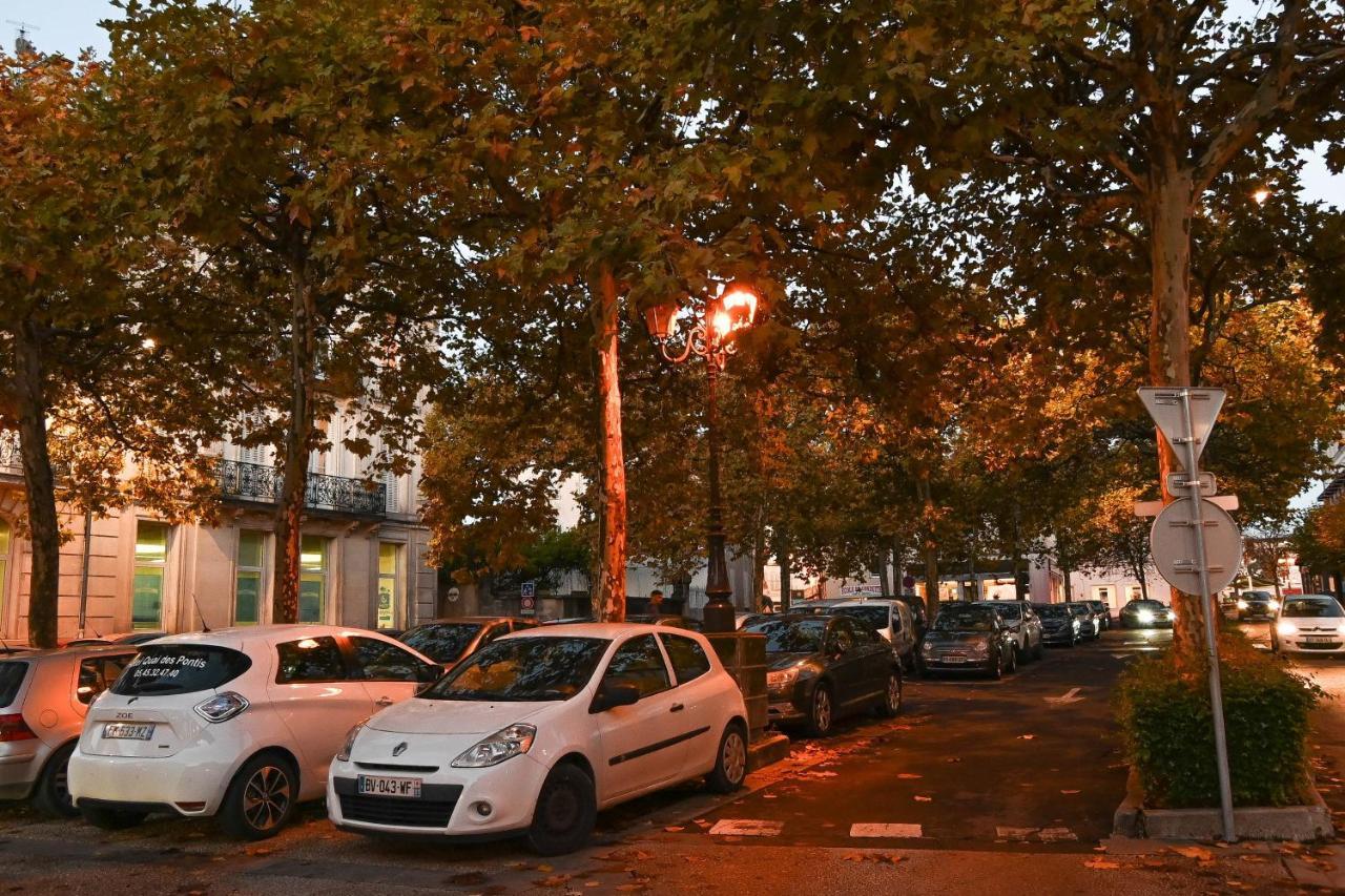 L'acacia #hyper-centre #marche Couvert Apartment Cognac